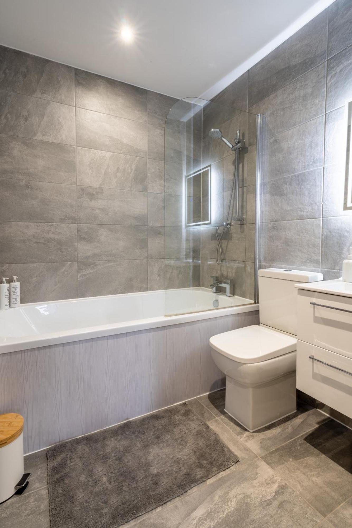 Modern 2-Bed Apartment With Balcony, Close To Oxford City Centre With Free Parking Экстерьер фото