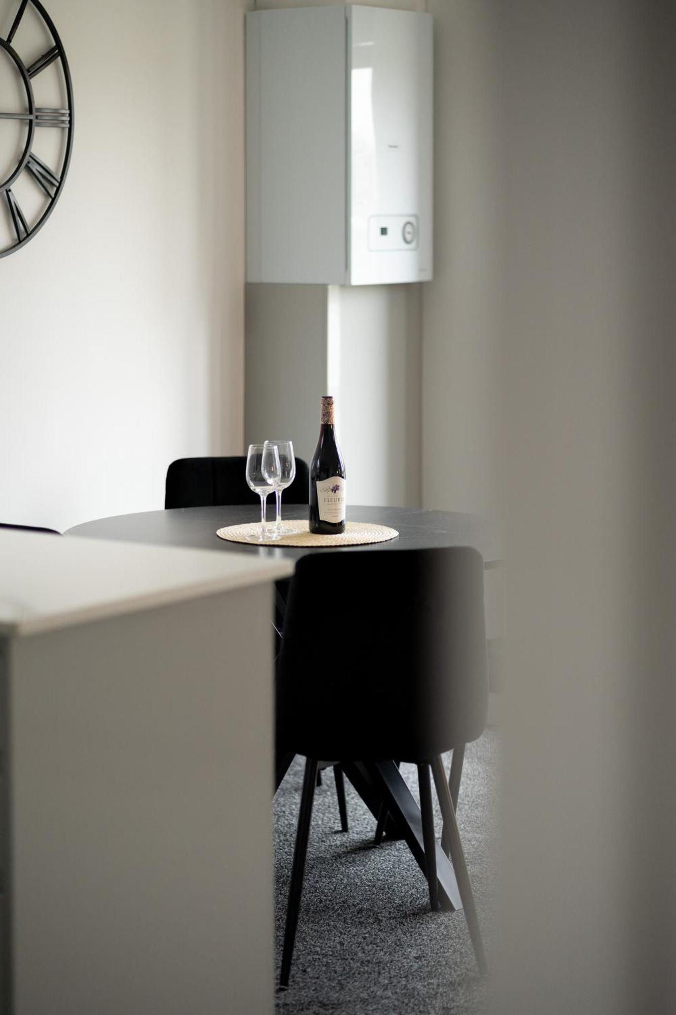 Modern 2-Bed Apartment With Balcony, Close To Oxford City Centre With Free Parking Экстерьер фото