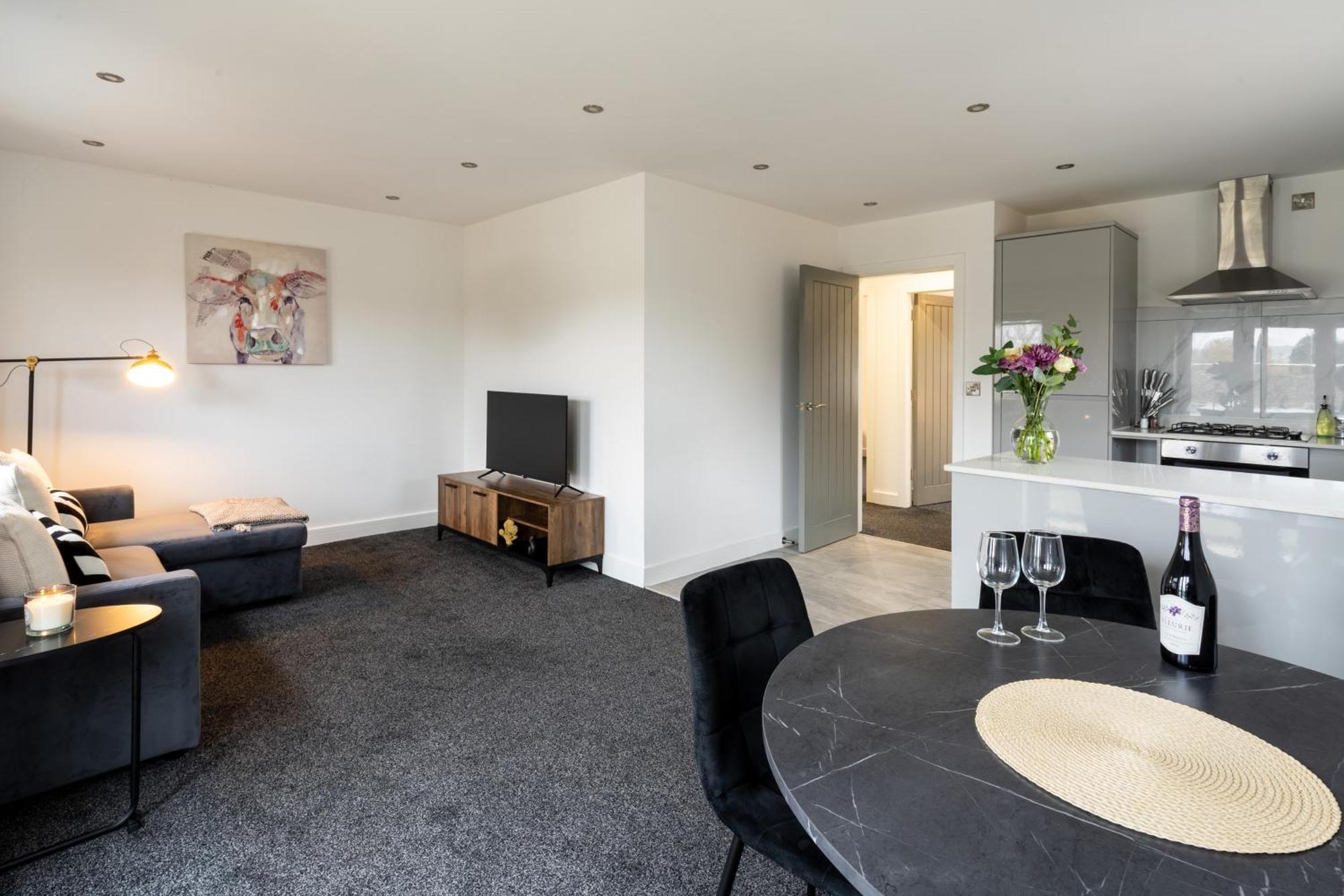 Modern 2-Bed Apartment With Balcony, Close To Oxford City Centre With Free Parking Экстерьер фото